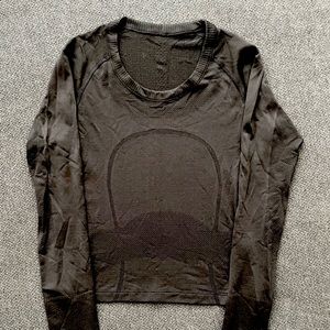 lululemon Swiftly Long Sleeve Crop size 6